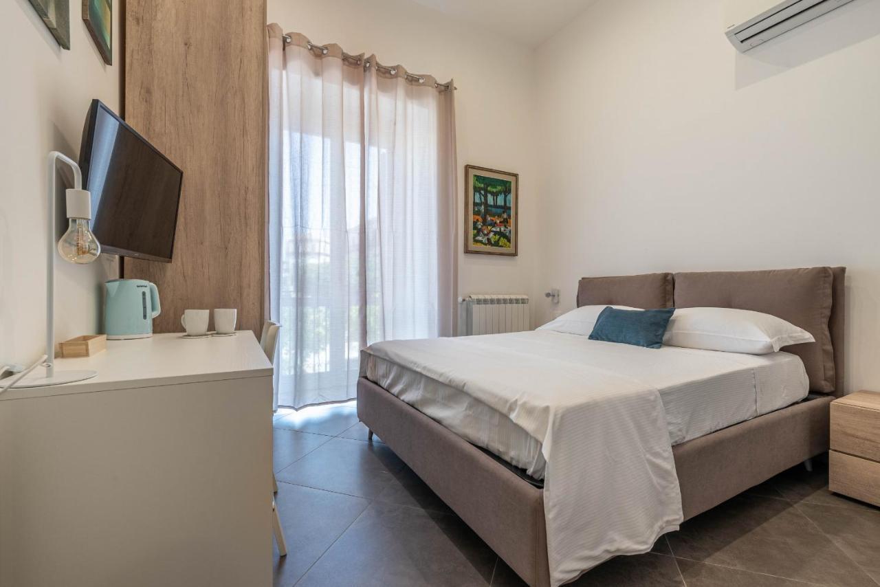 Apartments La Cala By Wonderful Italy Palermo Exterior photo