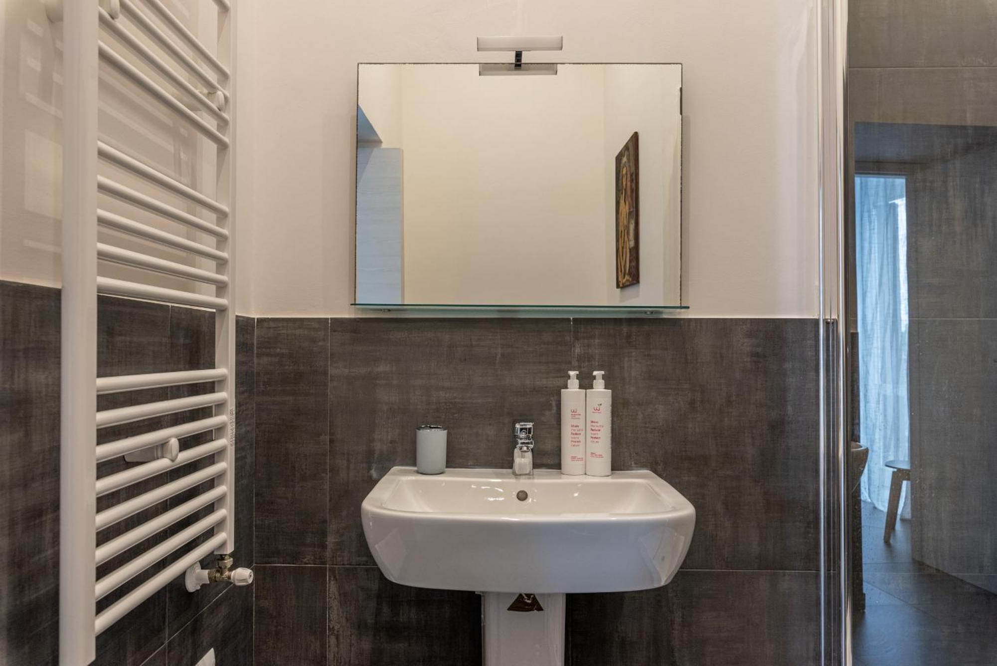 Apartments La Cala By Wonderful Italy Palermo Exterior photo
